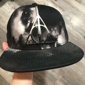 Harry Potter and the Deathly Hallows SnapBack hat cap NWOT One size!